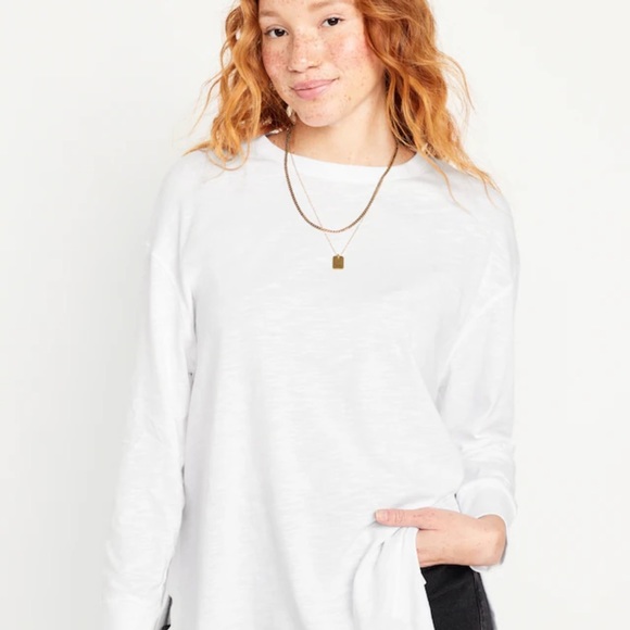NWT OLD NAVY Luxe Long-Sleeve Tunic T-Shirt Color: White Lilies - Picture 2 of 10